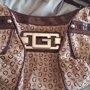 Guess ladies purse